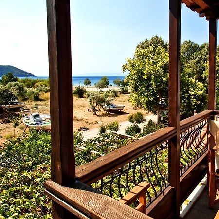 Athina Apartments نيو كليما المظهر الخارجي الصورة