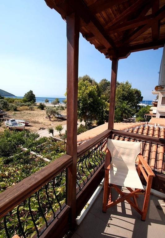 Athina Apartments نيو كليما الغرفة الصورة