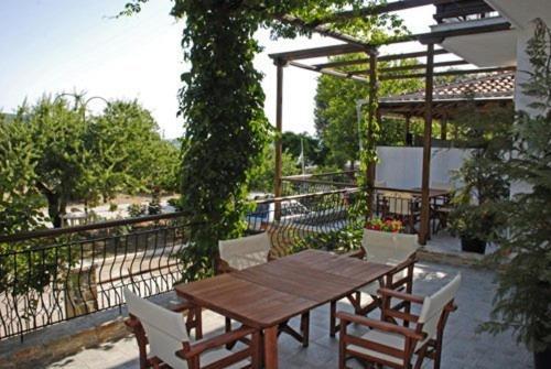 Athina Apartments نيو كليما الغرفة الصورة